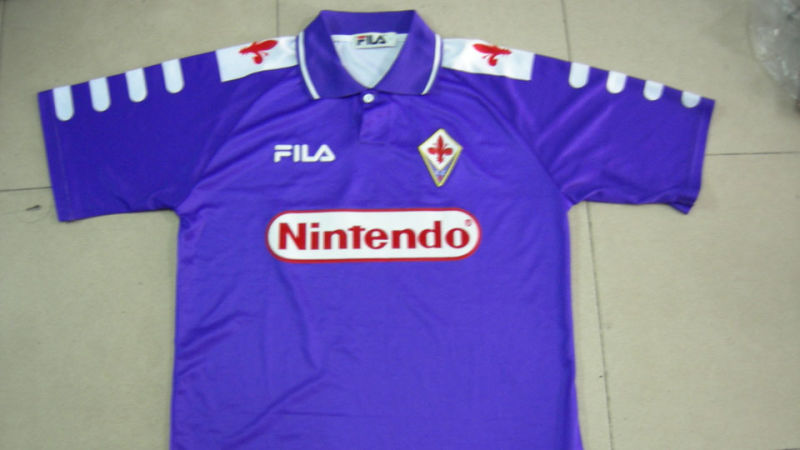 Illustration for article titled The Long, Strange History Of Video Games Sponsoring Football Teams